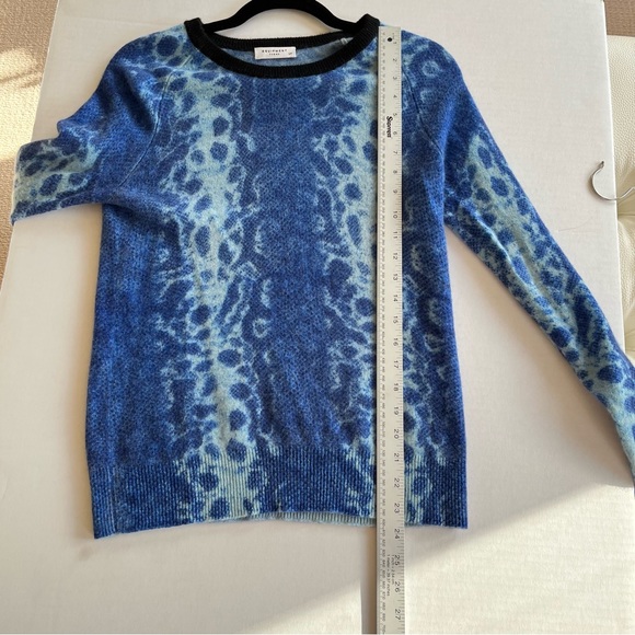 Equipment blue cashmere print crewneck sweater - Picture 13 of 13